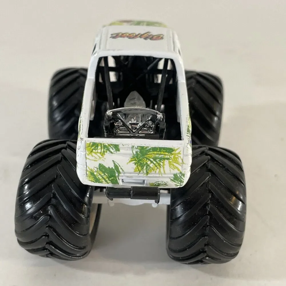 The Lost World: Jurassic Park Muscle Machines Bigfoot Monster Truck Vtg Toy